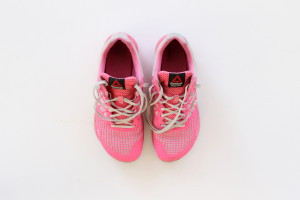 What's in my gym bag via www.kelseyespecially.com & www.sheliftsbro.com