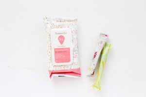 What's in my gym bag via www.kelseyespecially.com & www.sheliftsbro.com